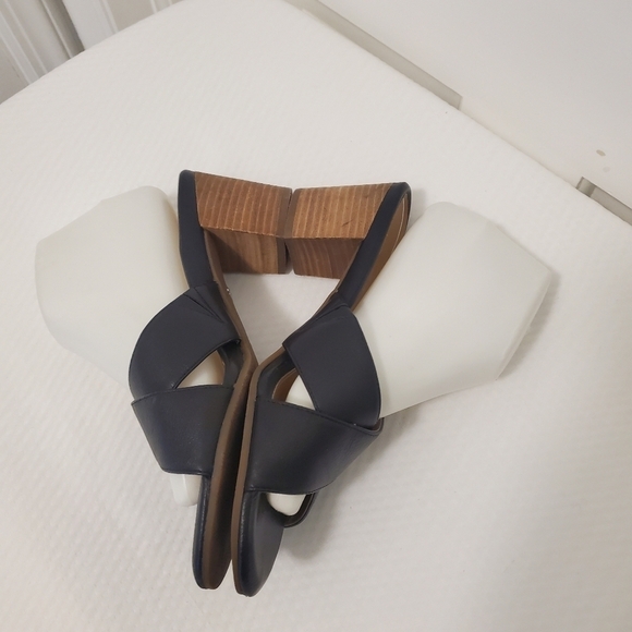 EC Vionic Lorne Black Leather Crisscross Sandals Size 10, Business, Clas… - Picture 7 of 15